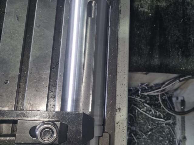 Splined shaft with keyway
