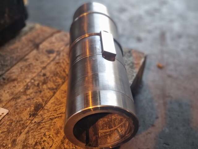 Machined bushing / sleeve with keyway